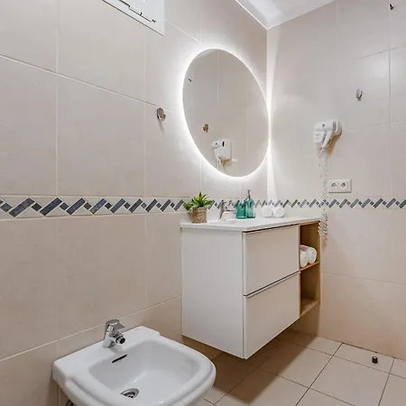 Poseidon 9 - 1 Bedroom *